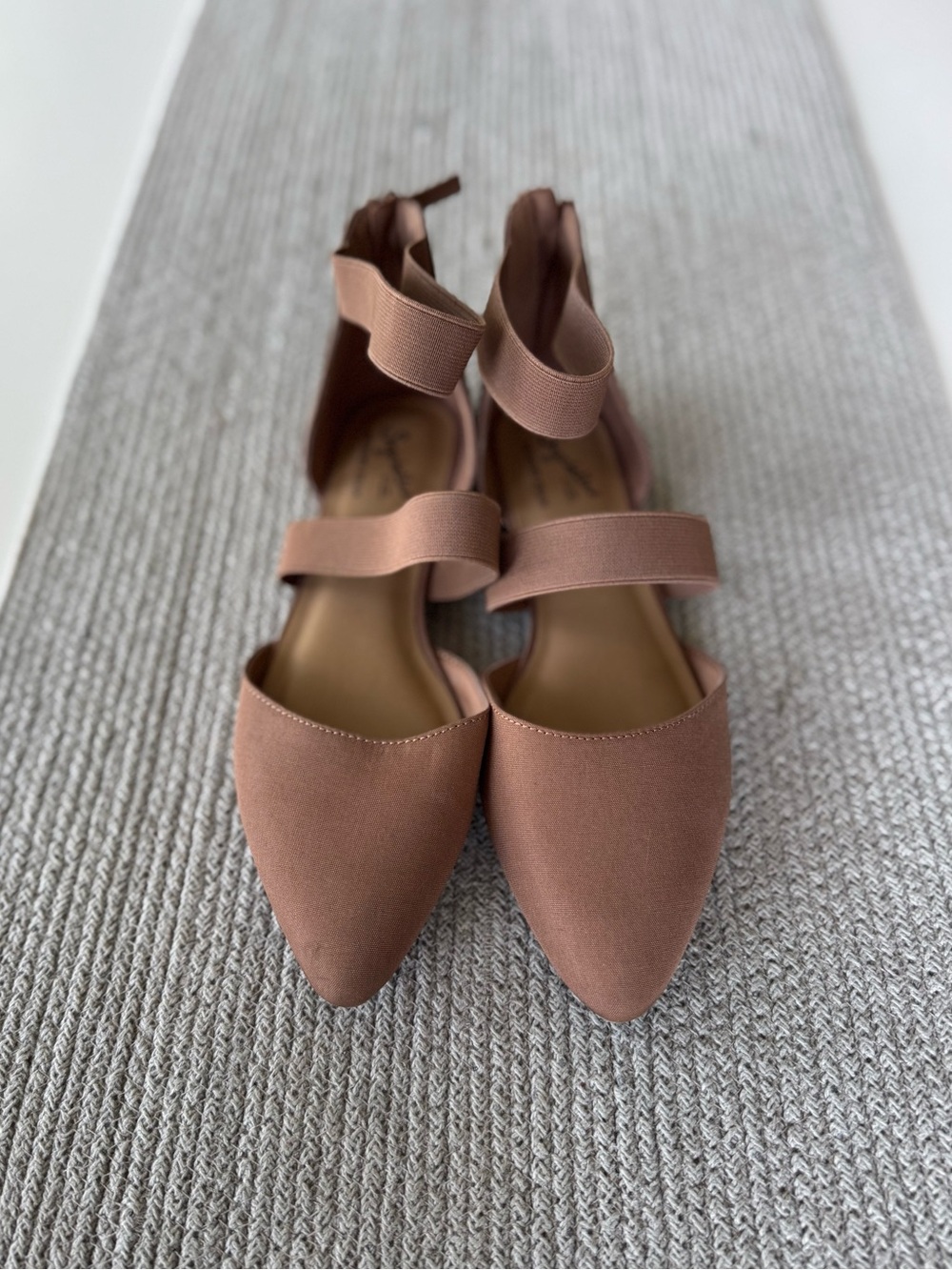 Seychelles Dusty Rose Tan Pointed Toe Flats Size 9W